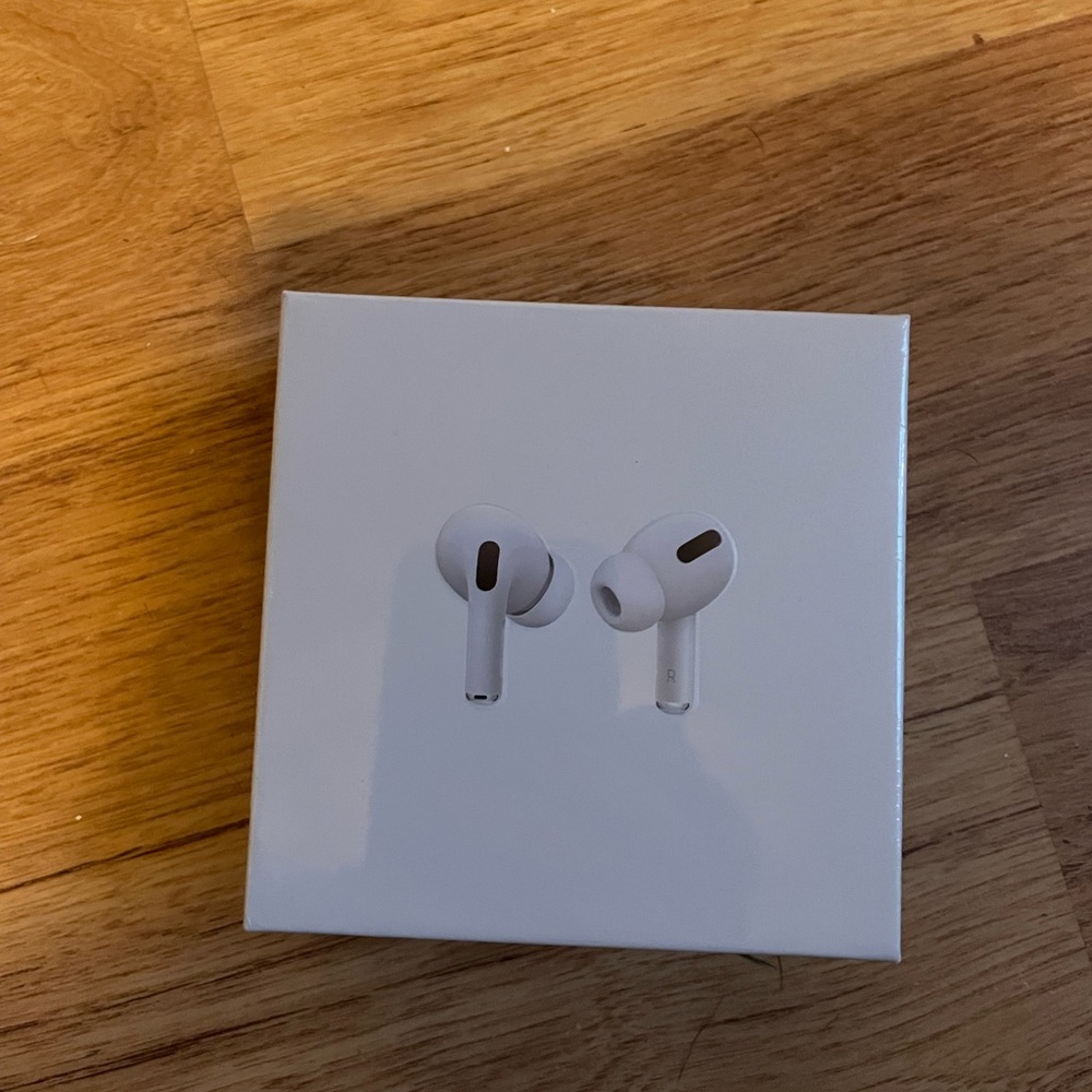 Apple White Earbud Headphones
